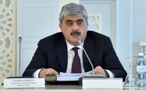 RƏZALƏT: Hökumət saytı Samir Şərifovu hələ də maliyyə naziri kimi görür… - FOTO