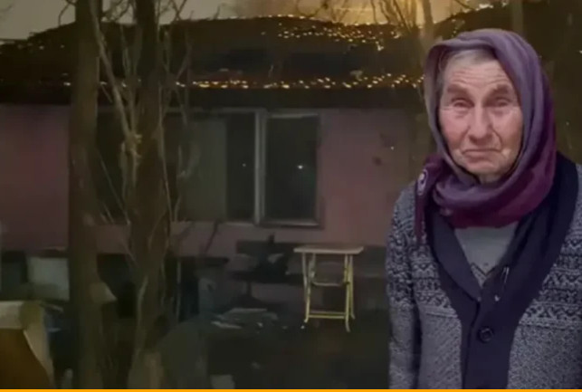 Yaşlı qadını diri-diri yandırdılar – VİDEO