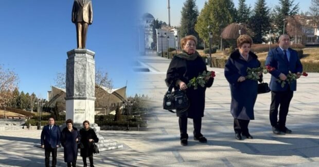 Tənzilə Rüstəmxanlı Heydər Əliyevin abidəsi və Məhəmməd Əmin Rəsulzadənin məzarını ziyarət etdi