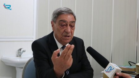 Rəşid Mahmudov estetik etdirənləri QINADI: “30 yaşdan aşağıların ağlı yoxdur”