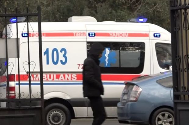 Təcili yardım maşını piyadanı vuraraq öldürdü