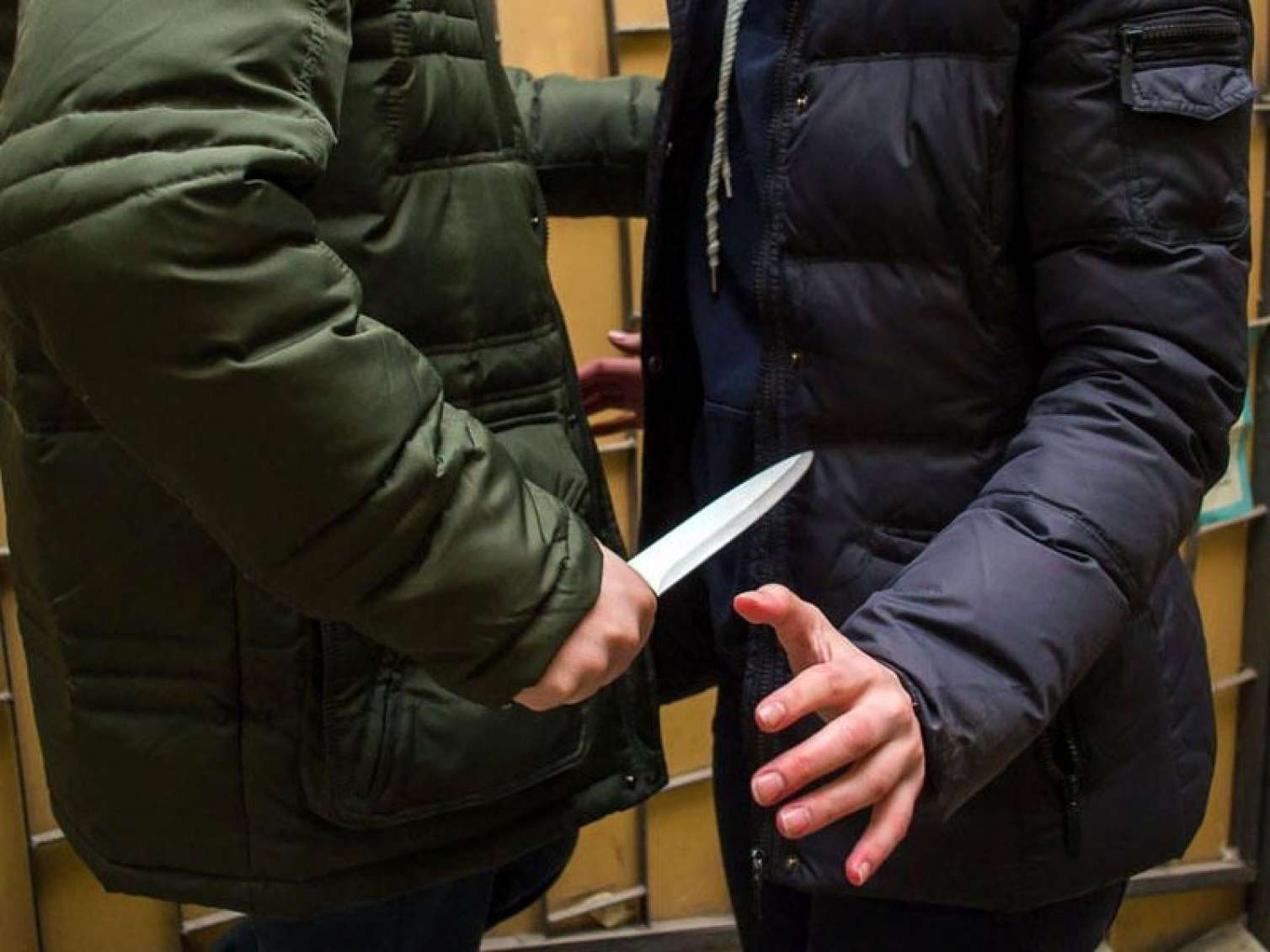 Bakıda dəhşətli qisas: Kişini cinsiyyət orqanından bıçaqladılar