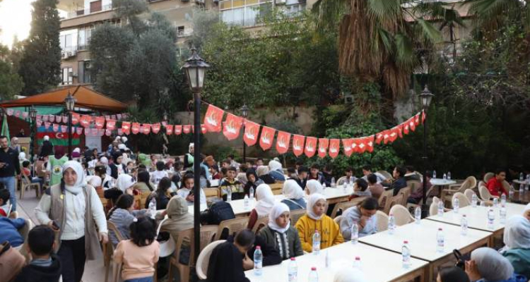 Azərbaycanın Suriyadakı səfirliyi Dəməşqdə 1000 kimsəsiz uşaq üçün iftar süfrəsi təşkil edib