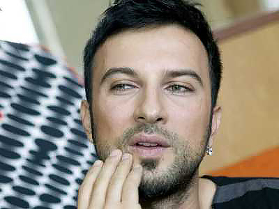 Müğənni Tarkan İstanbulun həbsdə olan bələdiyyə sədrinə açıq şəkildə dəstək verib