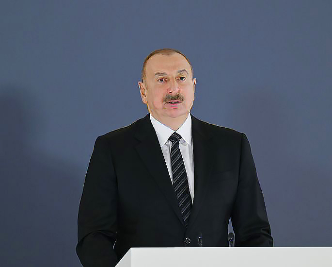Azərbaycan Prezidenti fərman imzaladı