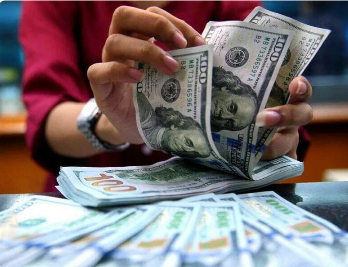 Azərbaycanda dolların məzənnəsi ilə bağlı PROQNOZ