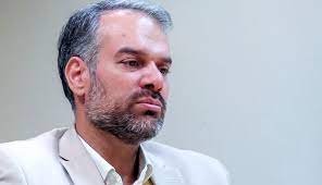 İranın keçmiş DEPUTATI ÜSYAN ETDİ