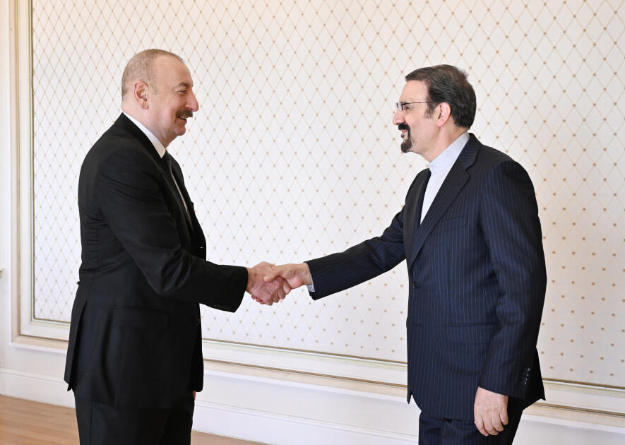 İlham Əliyev İran Prezidentinin siyasi məsələlər üzrə müşavirini qəbul edib