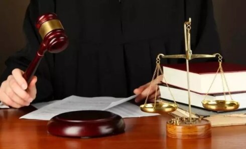 Bacısı oğlunun şərlənərək həbs olunduğunu deyən Sulutəpə sakini niyə məhkəmə prosesinə buraxılmayıb? - ŞİKAYƏT / VİDEO
