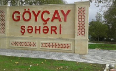 Göyçayda zibillik gizlədilsədə ətrafı bürüyən üfunət iyini gizlətmək olmur..-Əlaqədar qurumlar hara baxır?!!