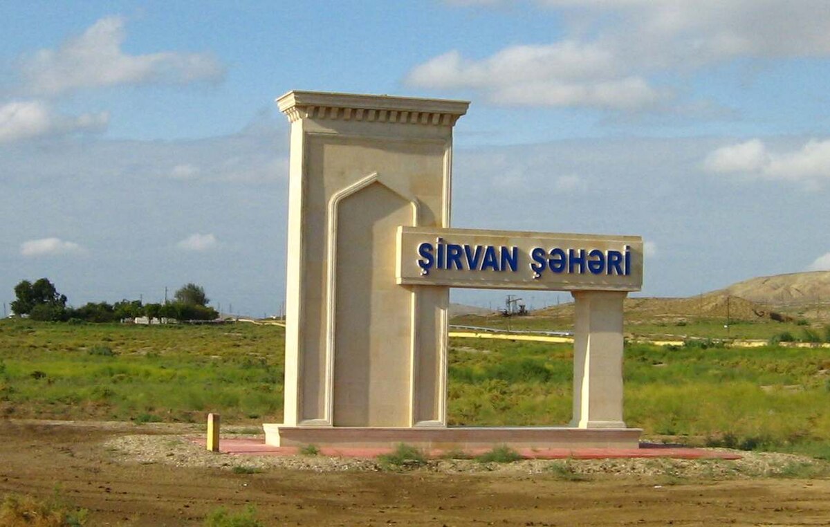 Şirvanda ağır qəza: bir ailənin 4 üzvü xəsarət alıb