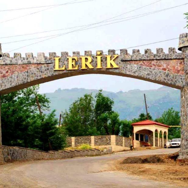 “Evimiz uçmaq təhlükəsi altındadır” - Lerik sakinindən Prezidentə MÜRACİƏT