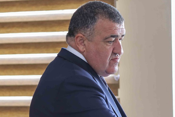 Xətai rayonunda yenidən qanunsuz tikintiyə hansı məmur icazə verib?