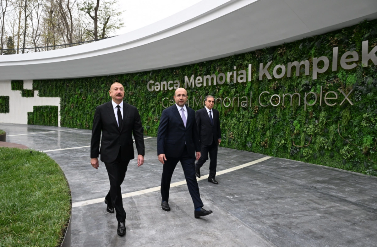 Prezident İlham Əliyev Gəncə Memorial Kompleksinin açılışında iştirak edib
