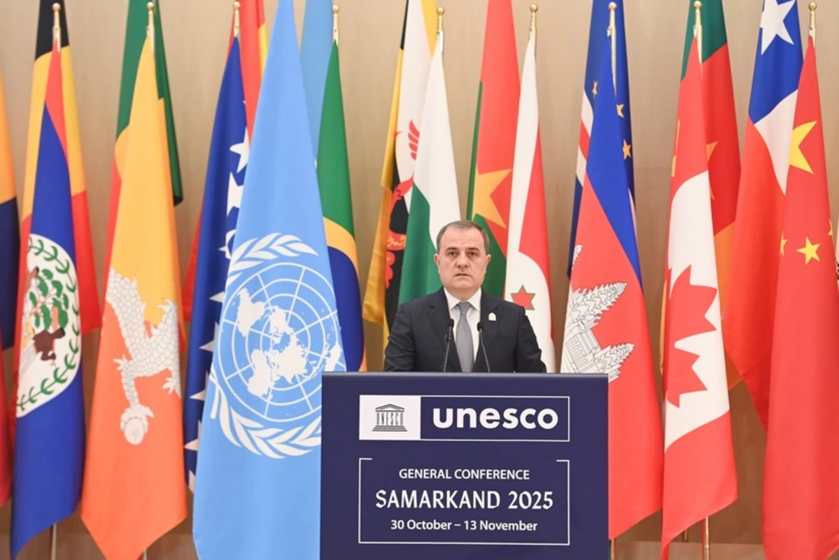 Ceyhun Bayramov Qarabağ və Şərqi Zəngəzurda Azərbaycanın mədəni irsinin bərpasından danışıb