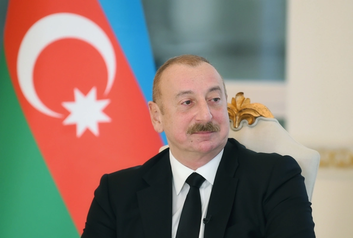 İlham Əliyev Dünya Azərbaycanlılarının Həmrəyliyi Günü və Yeni il münasibətilə paylaşım edib