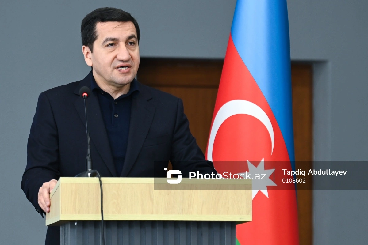 Azərbaycan Prezidentinin köməkçisi: "Bəzən siyasi bəyanatlarda geriyə aparan elementlər görürük"