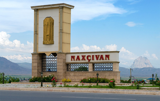 Naxçıvanda bir sıra şəxslər təltif olundu