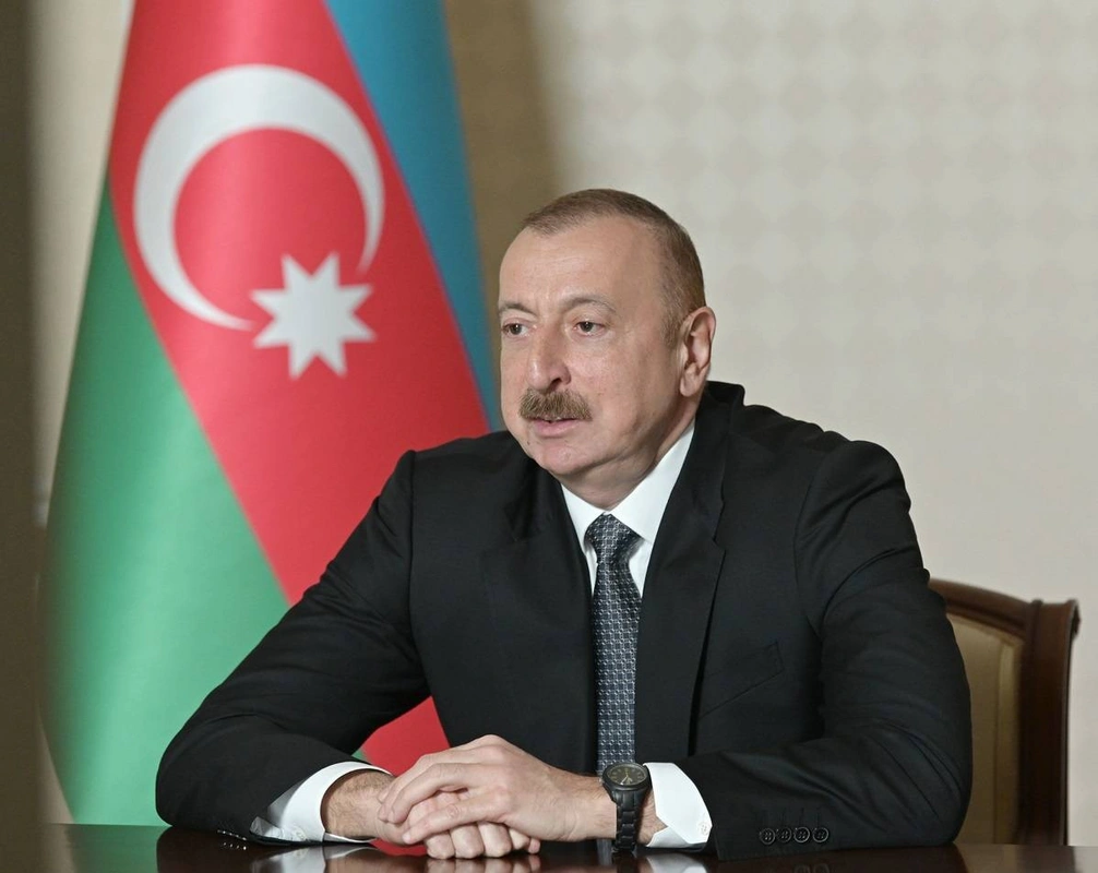 İlham Əliyev Nikuşor Danı təbrik edib