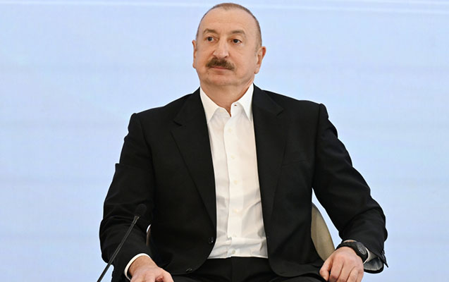 Prezident Davosdakı panel iclasında iştirak edir