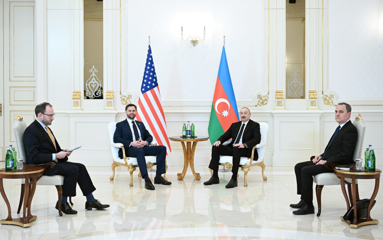 Prezidentin Venslə məhdud tərkibli görüşü oldu - Foto