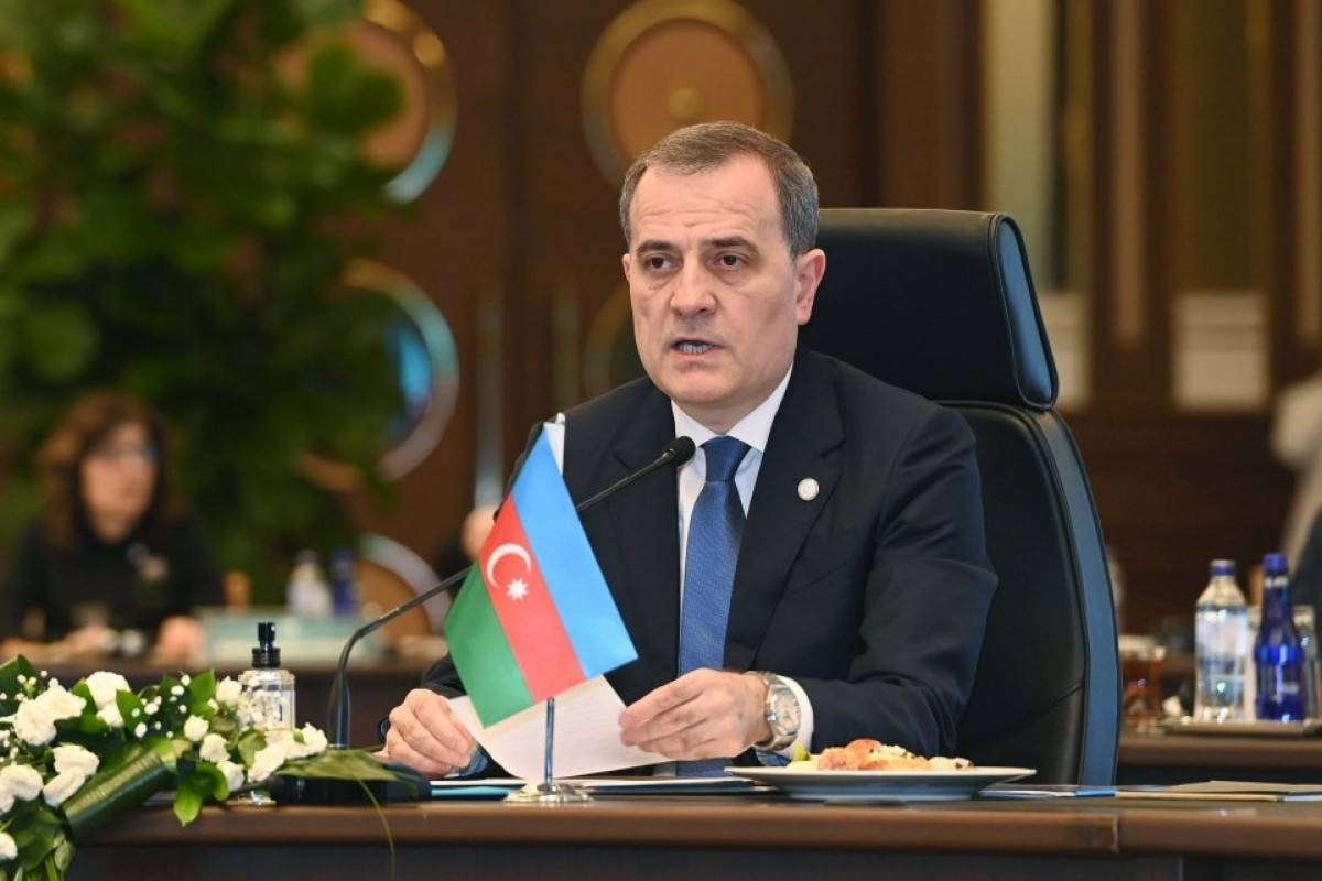 Ceyhun Bayramov Türkiyəyə getdi