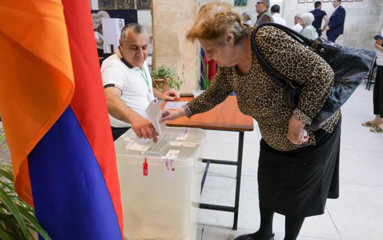 “Güclü Ermənistan” da seçki nəticələrinin ləğvini tələb etdi