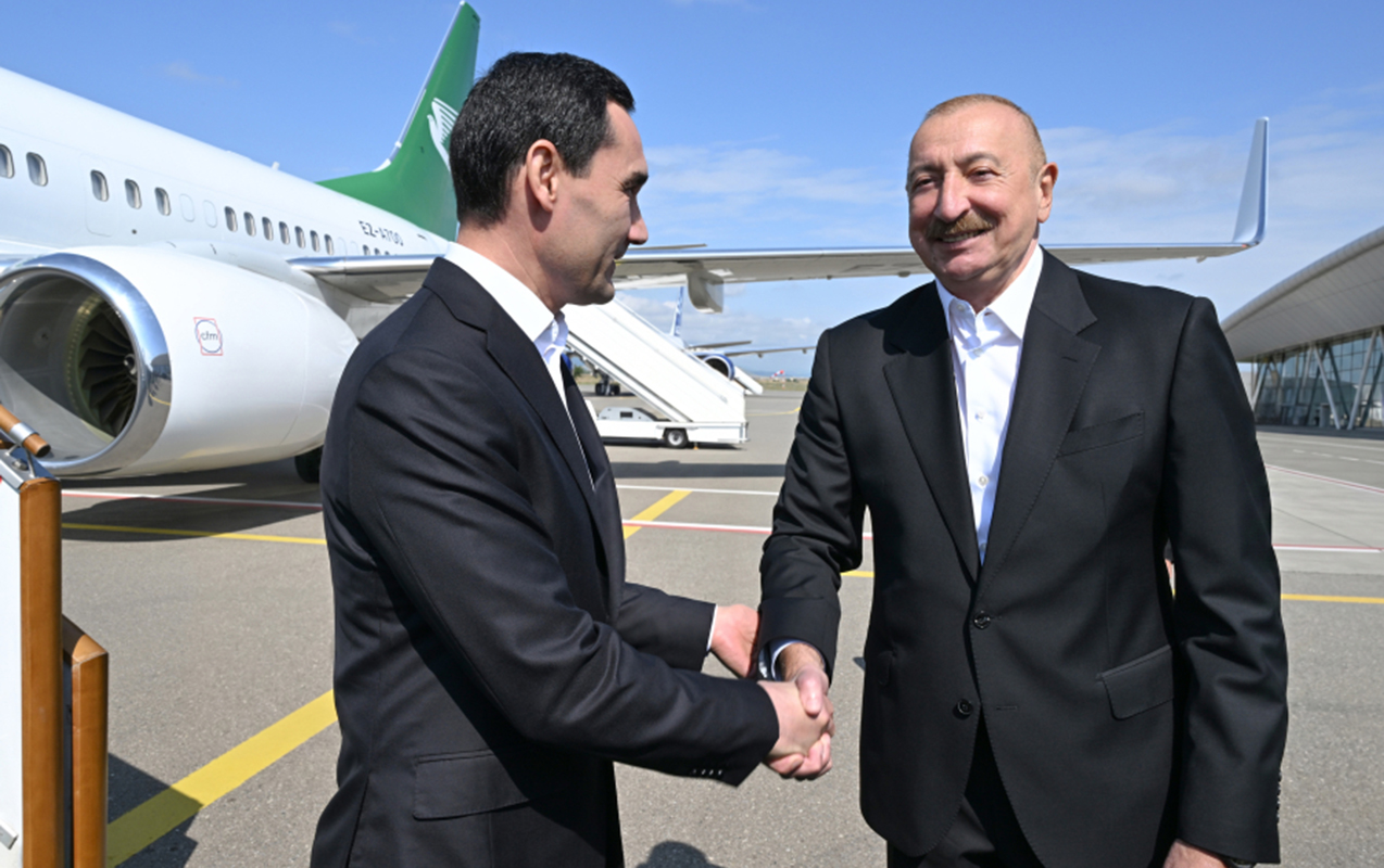 Prezident həmkarını Füzulidə qarşıladı - Fotolar