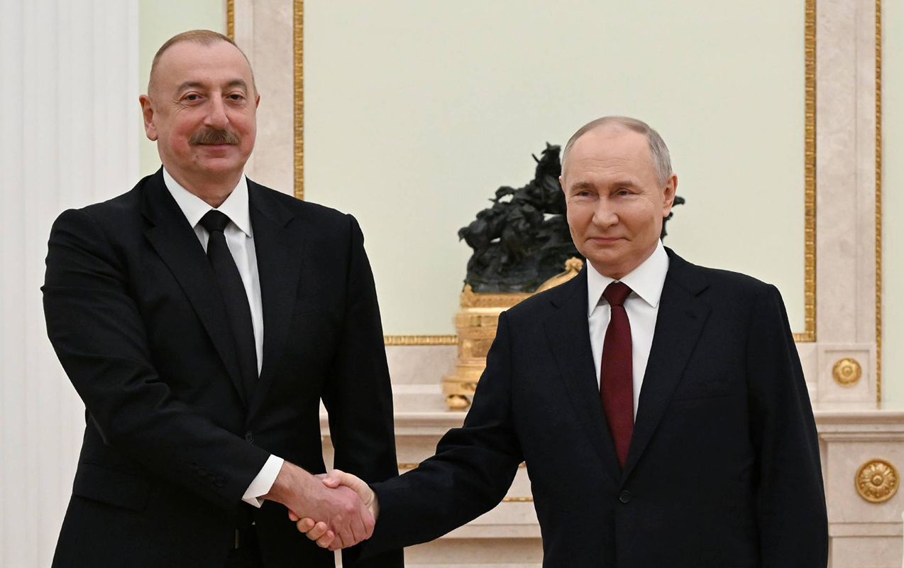 Əliyev Putini təbrik etdi