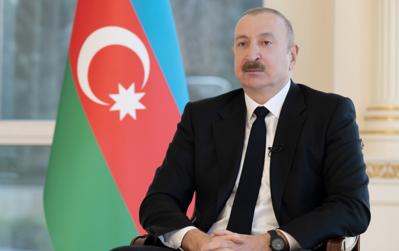 İlham Əliyevlə Merts mətbuat konfransı keçirir
