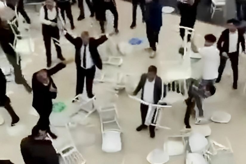 Şadlıq sarayında mahnı sifarişinə görə dava salaraq qonağın burnunu sındırdı – QƏRAR