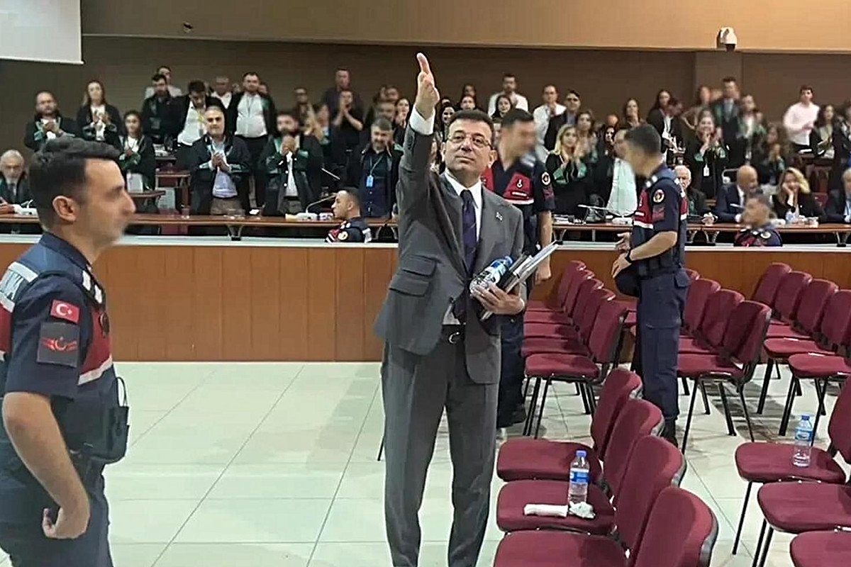 Casusluq ittihamı: İmamoğlu və jurnalist haqqında qərar verildi