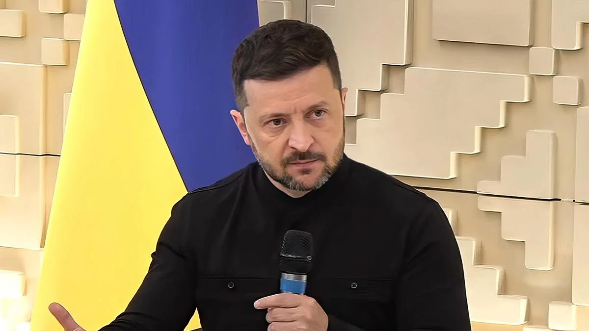 Zelenski: Rusiya Ukraynaya yeni ballistik zərbə hazırlayır